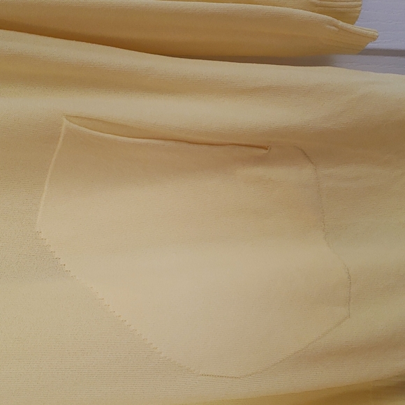 New with tag Blouse/Tunic with buttons on the back - Picture 4 of 6